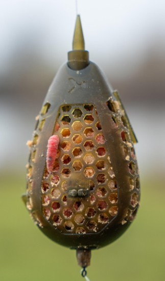 Korum Camo Grub Feeder Large