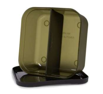 Korum Fishing Divided Bait Tub 2 Pint/1.2 Liter