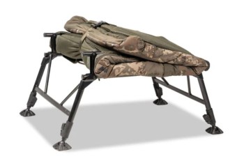 Nash Tackle Indulgence 4 Leg Junior Sleep System Camo