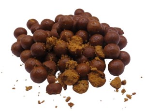 DT Baits Pukka Fish Oily Chicken Boilies 5kg / 15mm