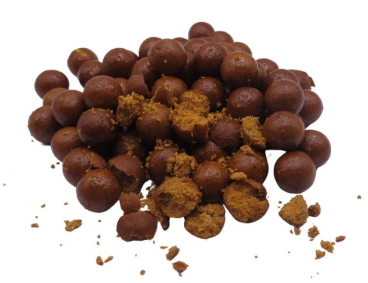 DT Baits Pukka Fish Oily Chicken Boilies 5kg / 18mm